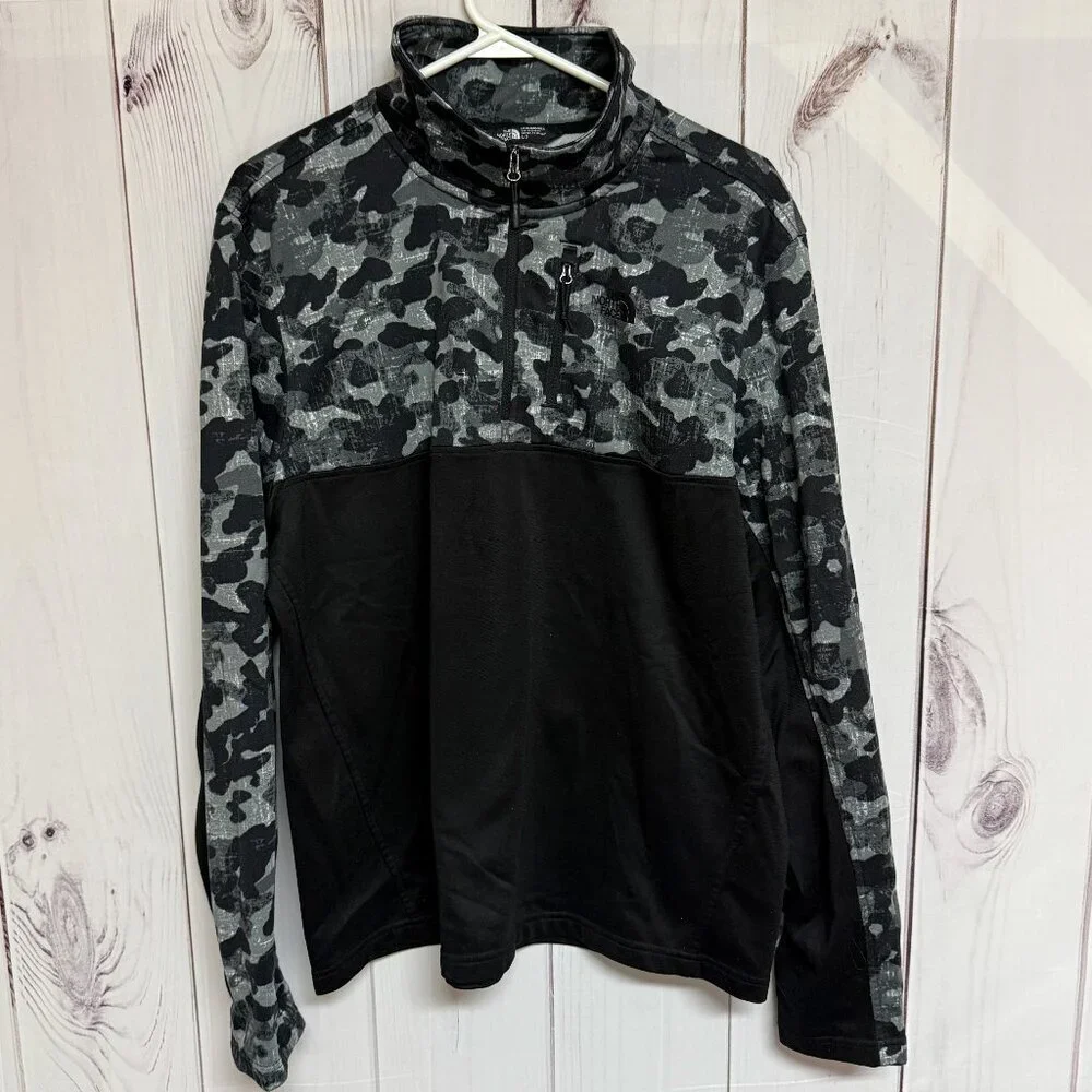 The North Face Men’s 1/4-Zip Pullover Large Black/Camo Chest Pocket EUC